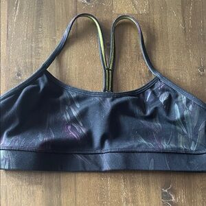Lululemon Women's Black Sports Bra small